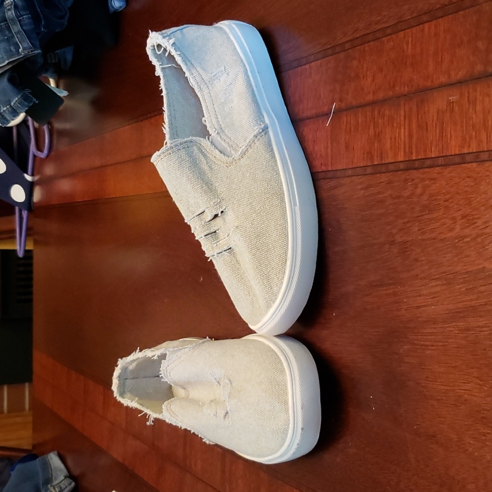 Womens shoes